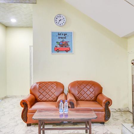 Hotel O 74192 Vishwakarma Palace Делі Екстер'єр фото